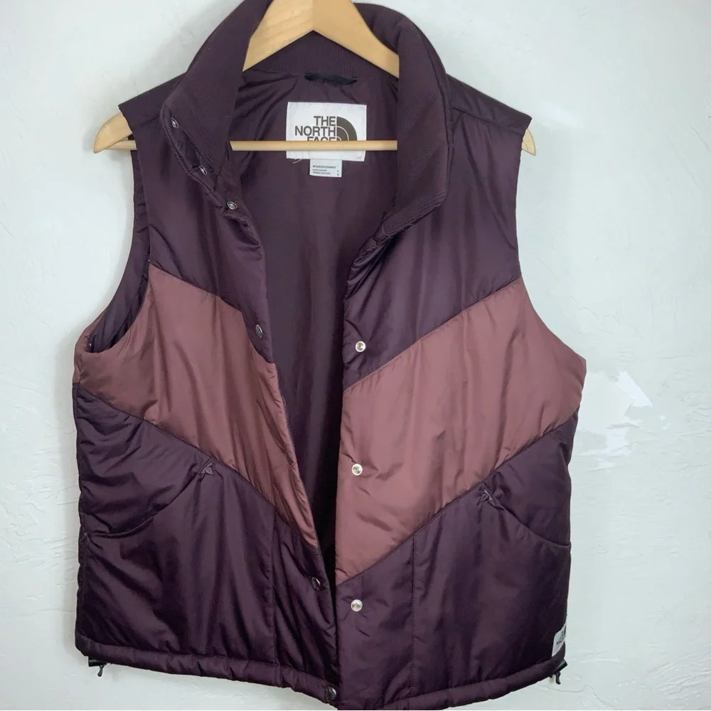 The North Face Sylvester Vest Women’s Size L – Retro Puffer Purple EUC - Picture 10 of 11